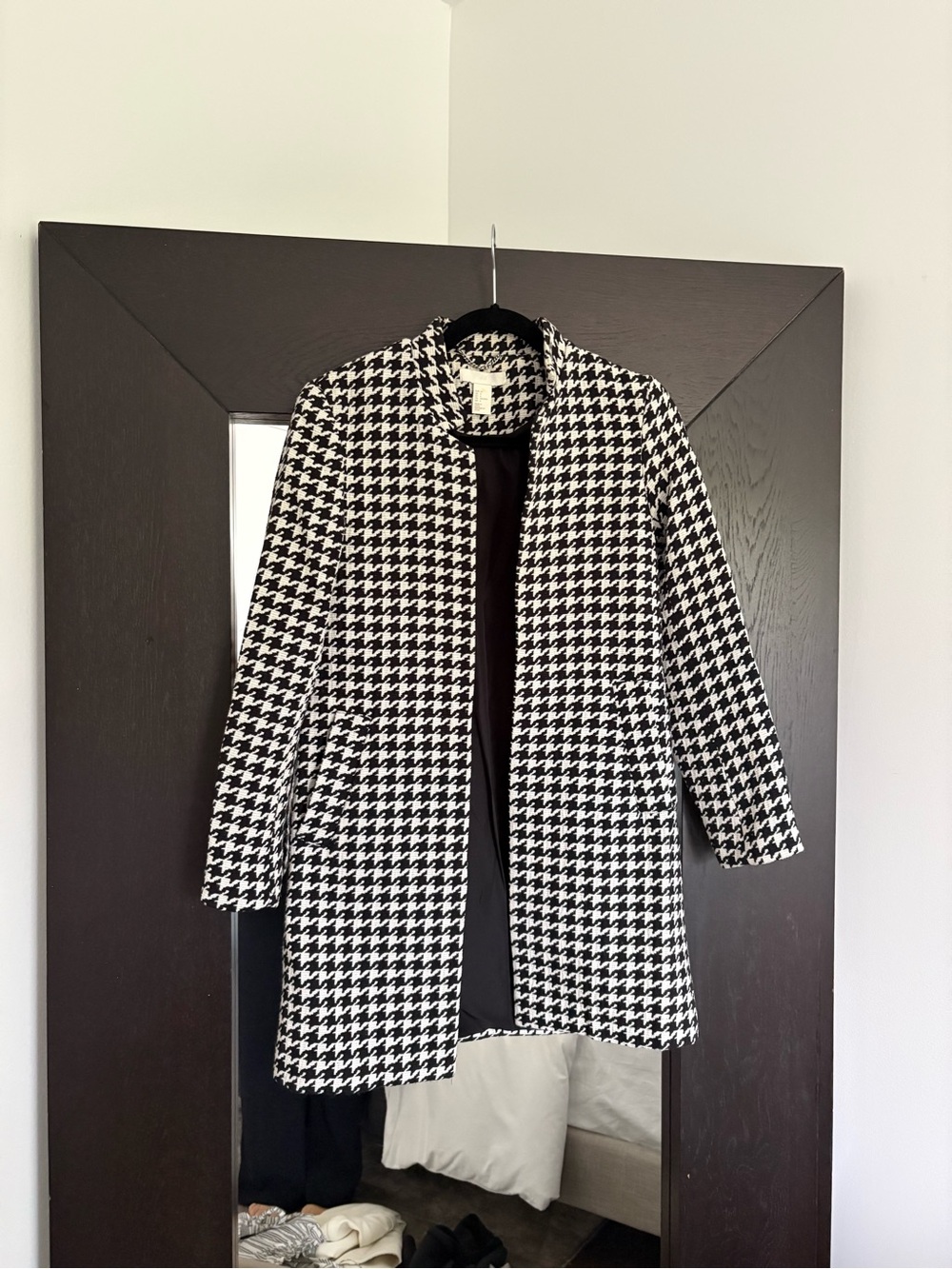 H&M Black & White Houndstooth Collarless Trench Coat